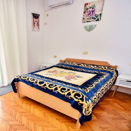 Apartments Villa Milenka โนวาลยา ภายนอก รูปภาพ