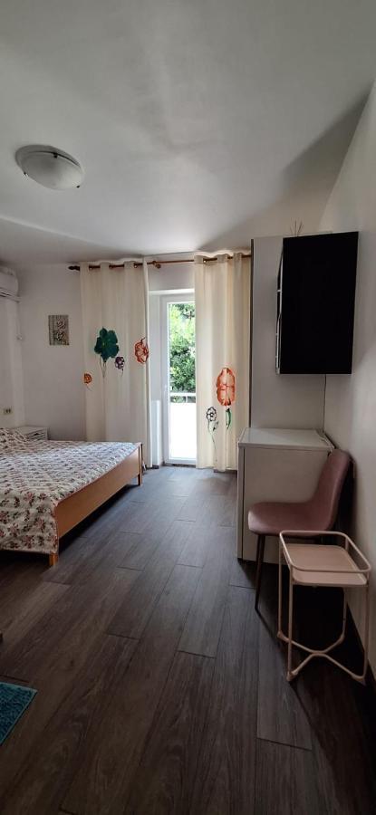 Apartments Villa Milenka โนวาลยา ภายนอก รูปภาพ