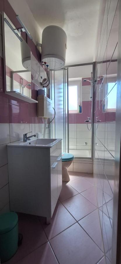 Apartments Villa Milenka โนวาลยา ภายนอก รูปภาพ