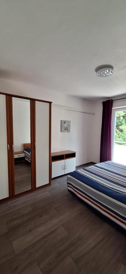 Apartments Villa Milenka โนวาลยา ภายนอก รูปภาพ