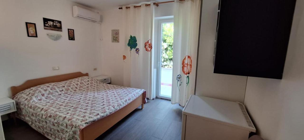 Apartments Villa Milenka โนวาลยา ภายนอก รูปภาพ