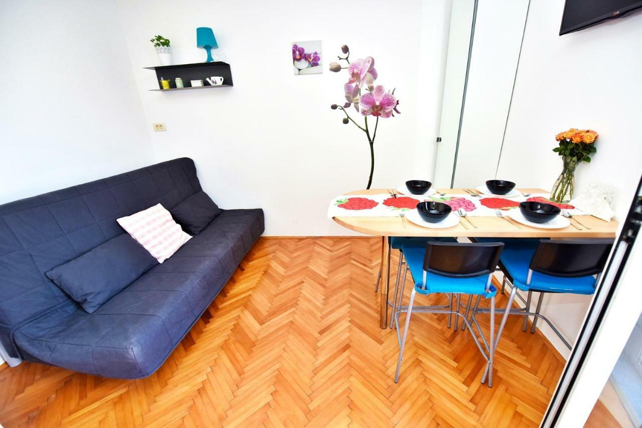 Apartments Villa Milenka โนวาลยา ภายนอก รูปภาพ