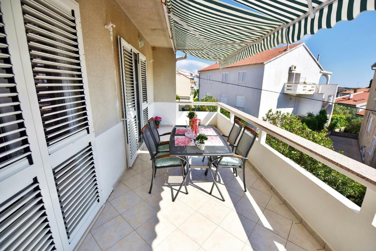 Apartments Villa Milenka โนวาลยา ภายนอก รูปภาพ