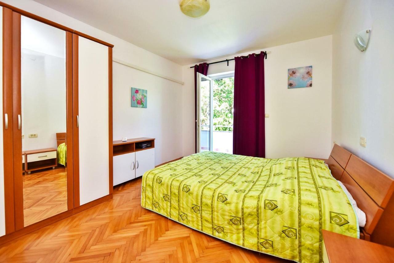 Apartments Villa Milenka โนวาลยา ภายนอก รูปภาพ