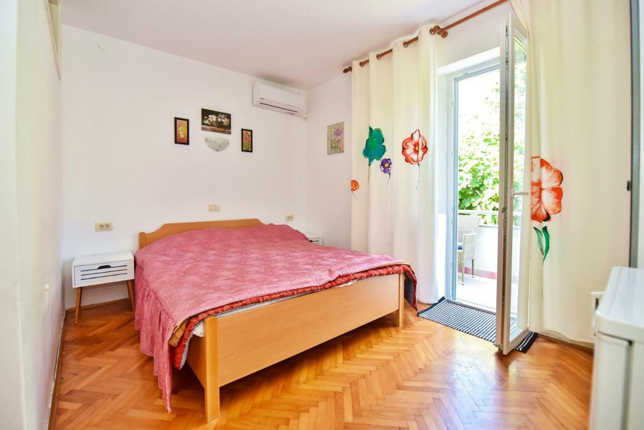 Apartments Villa Milenka โนวาลยา ภายนอก รูปภาพ