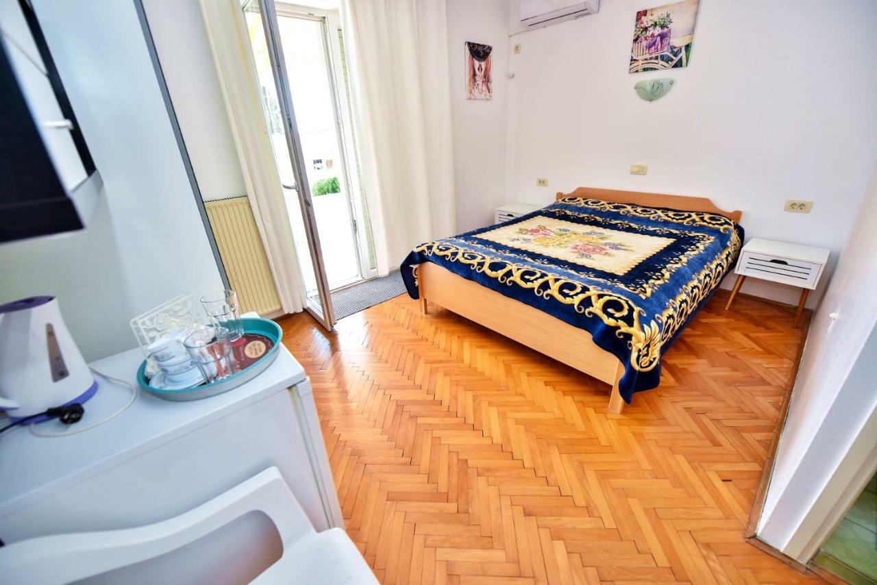 Apartments Villa Milenka โนวาลยา ภายนอก รูปภาพ